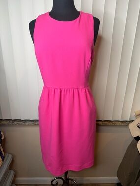 Vineyard Vines pink sheath dress gathered skirt detail Size 6